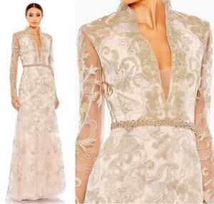 Mac Duggal 11165 Blush Gown Size 2 Long Sleeve Applique V-Neck Maxi Dress NWT